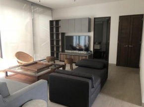 Luxurious Condo in the Marina